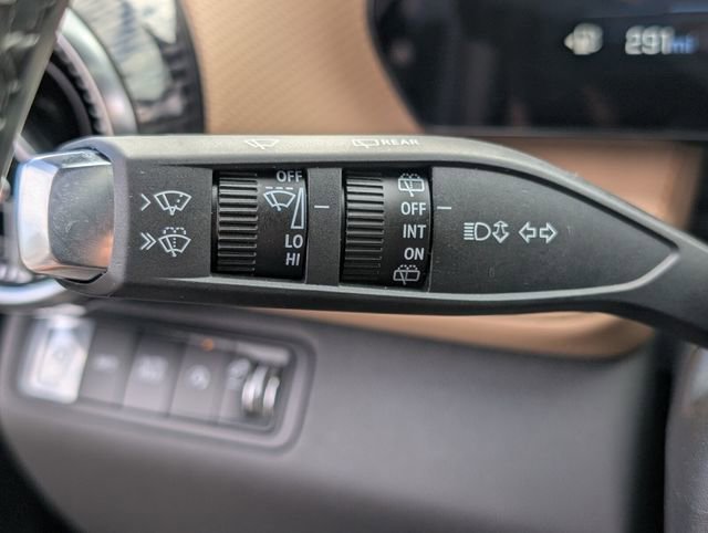 Used 2025 Chevrolet Equinox ACTIV w/ Safety and Technology Package image 30