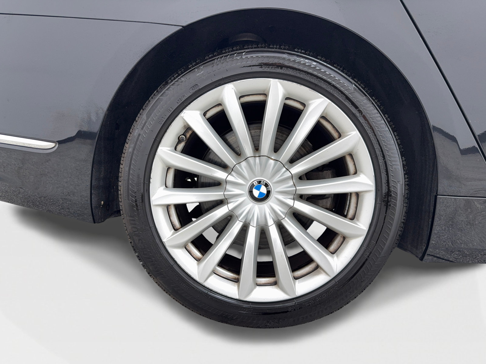 Used 2022 BMW 740i RWD image 49