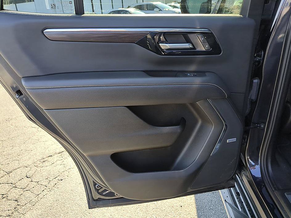 Certified 2025 Chevrolet Tahoe Premier AWD/4WD image 28