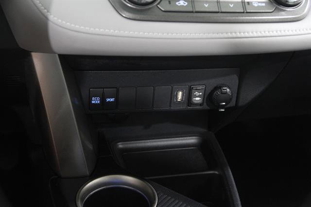 Used 2014 Toyota RAV4 XLE AWD/4WD image 14