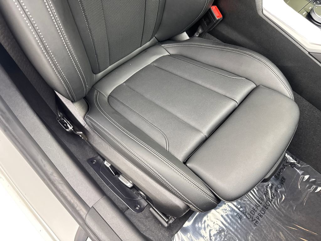 Used 2025 BMW 330i Sedan RWD image 46