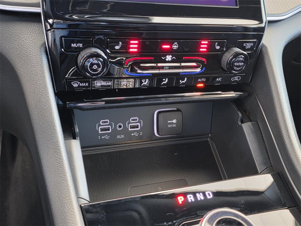 New 2025 Jeep Grand Cherokee L Altitude image 23