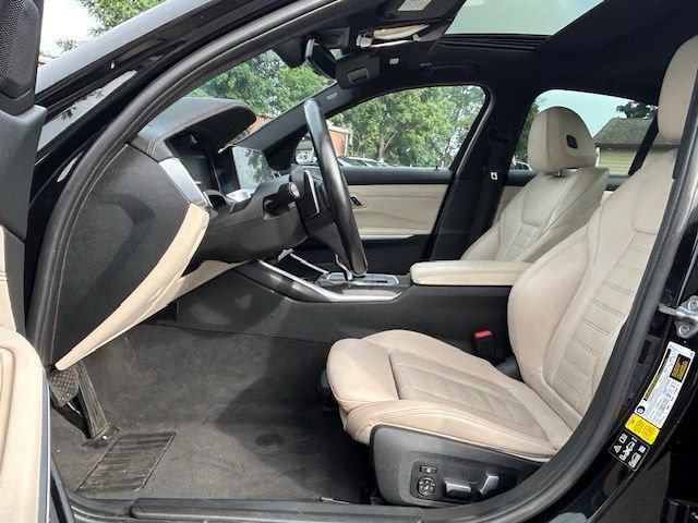 Used 2019 BMW 330i xDrive Sedan w/ Premium Package AWD/4WD image 13