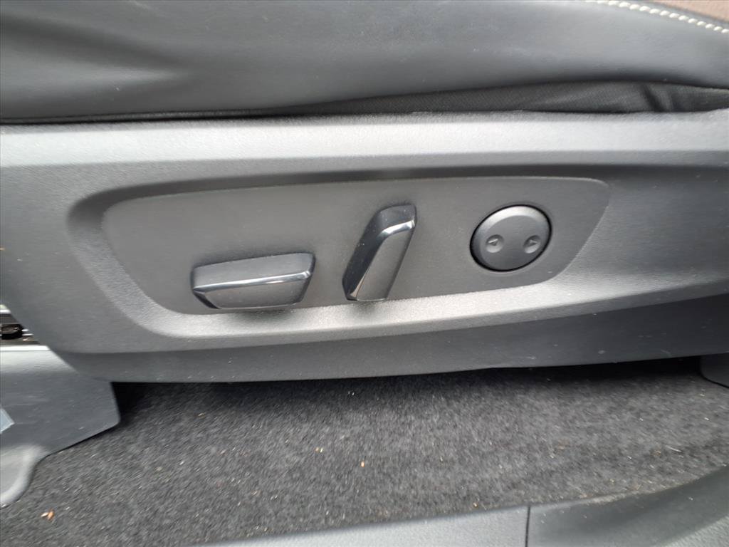 Used 2025 Nissan Pathfinder Platinum w/ Cargo Package AWD/4WD image 25