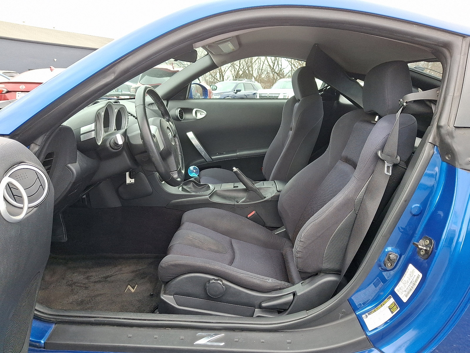 Used 2004 Nissan 350Z Touring w/ Cargo Convenience Pkg image 17