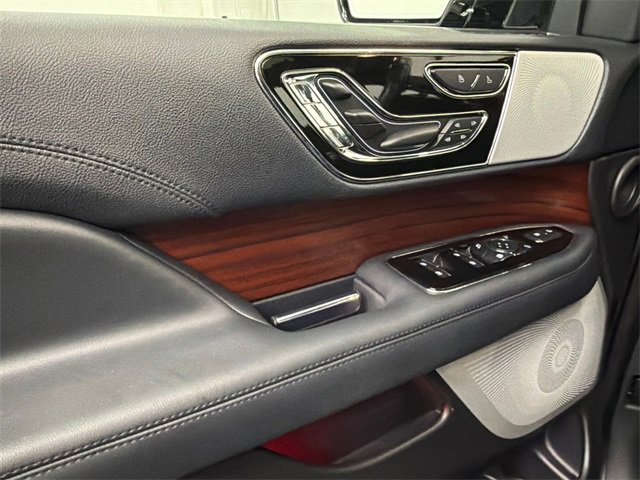 Certified 2023 Lincoln Navigator L Reserve image 39