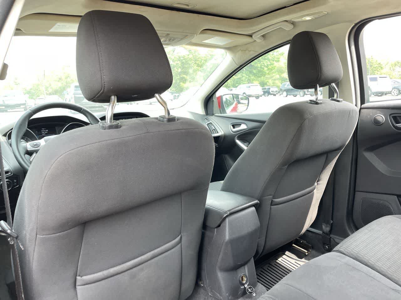 Used 2012 Ford Focus SEL FWD image 19