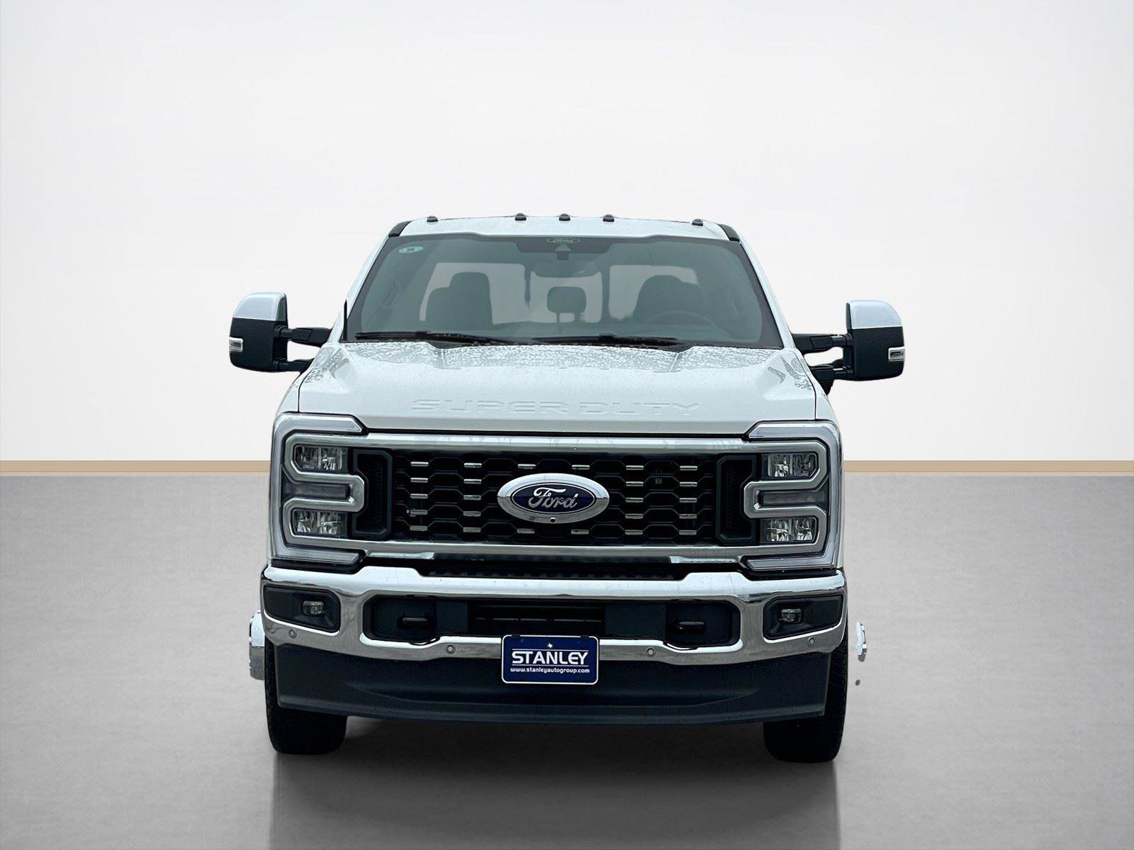 New 2026 Ford F350 King Ranch w/ Chrome Package AWD/4WD image 2