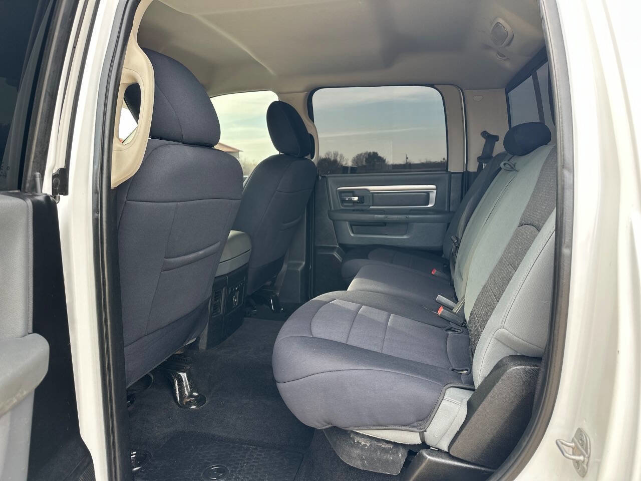 Used 2013 RAM 1500 Lone Star image 11