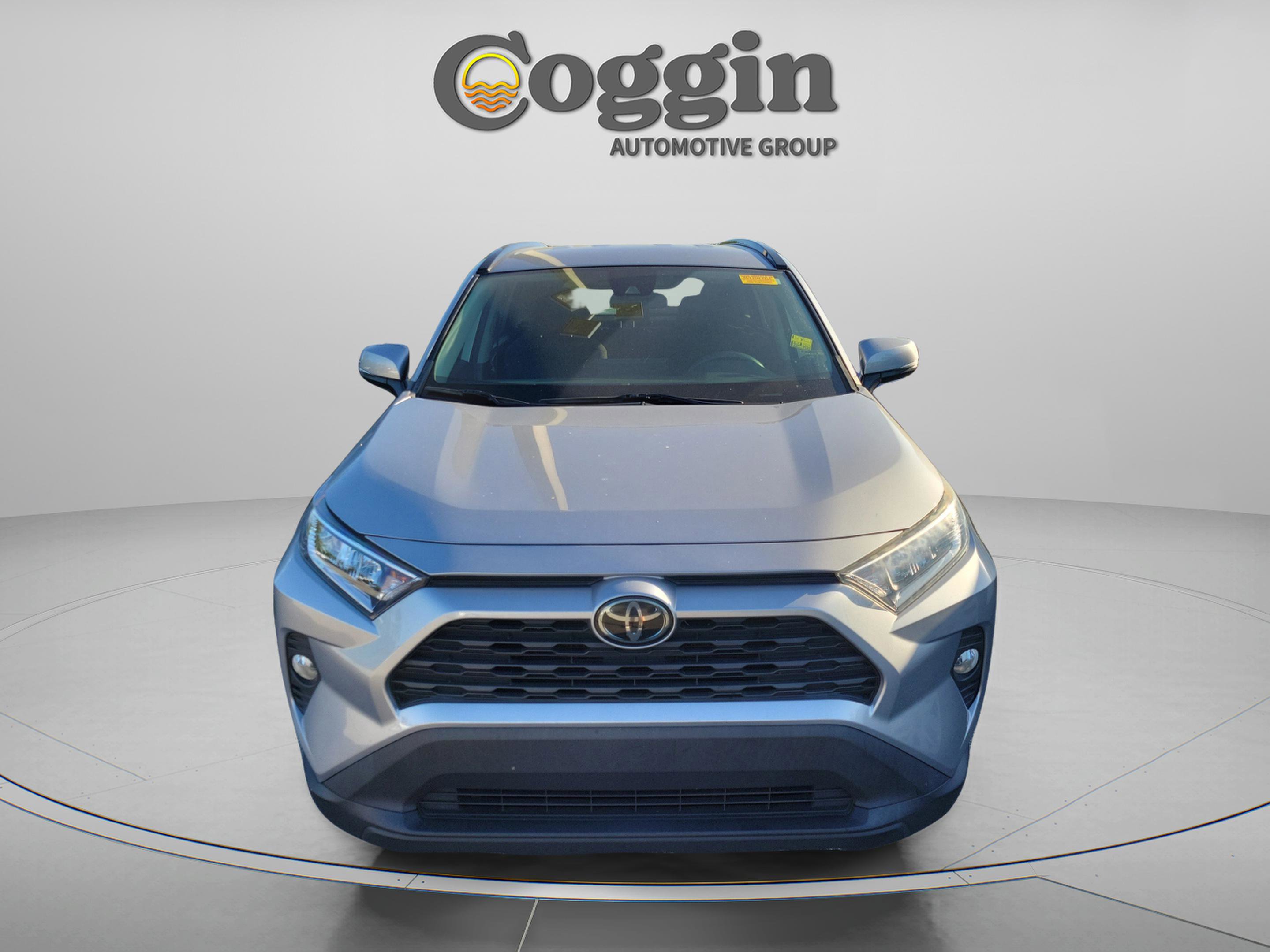 Used 2020 Toyota RAV4 XLE FWD image 7