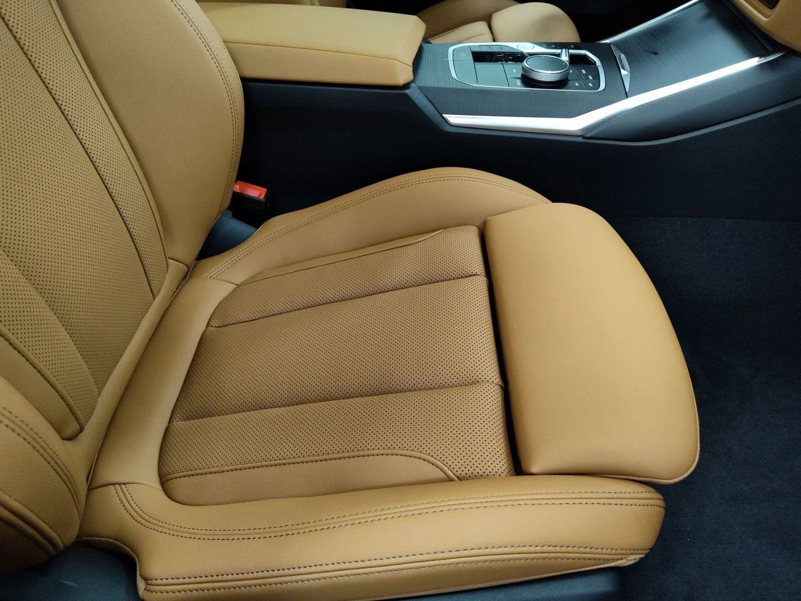 New 2026 BMW 330i Sedan w/ M Sport Package image 27