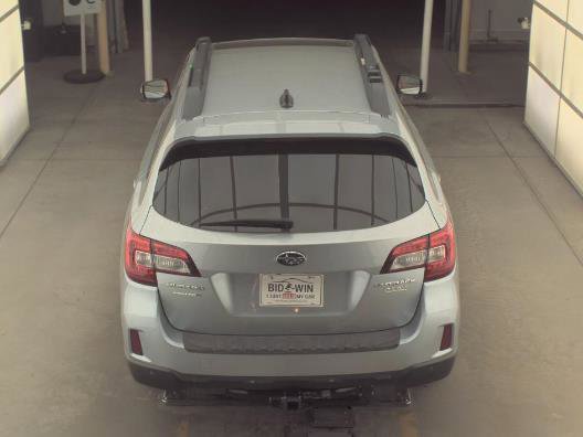 Used 2017 Subaru Outback 2.5i Limited image 4