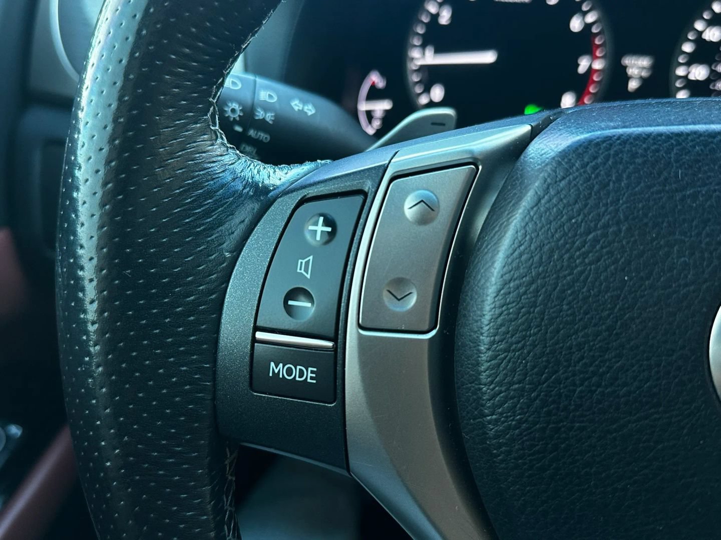 Used 2014 Lexus GS 350 w/ F Sport Package RWD image 25