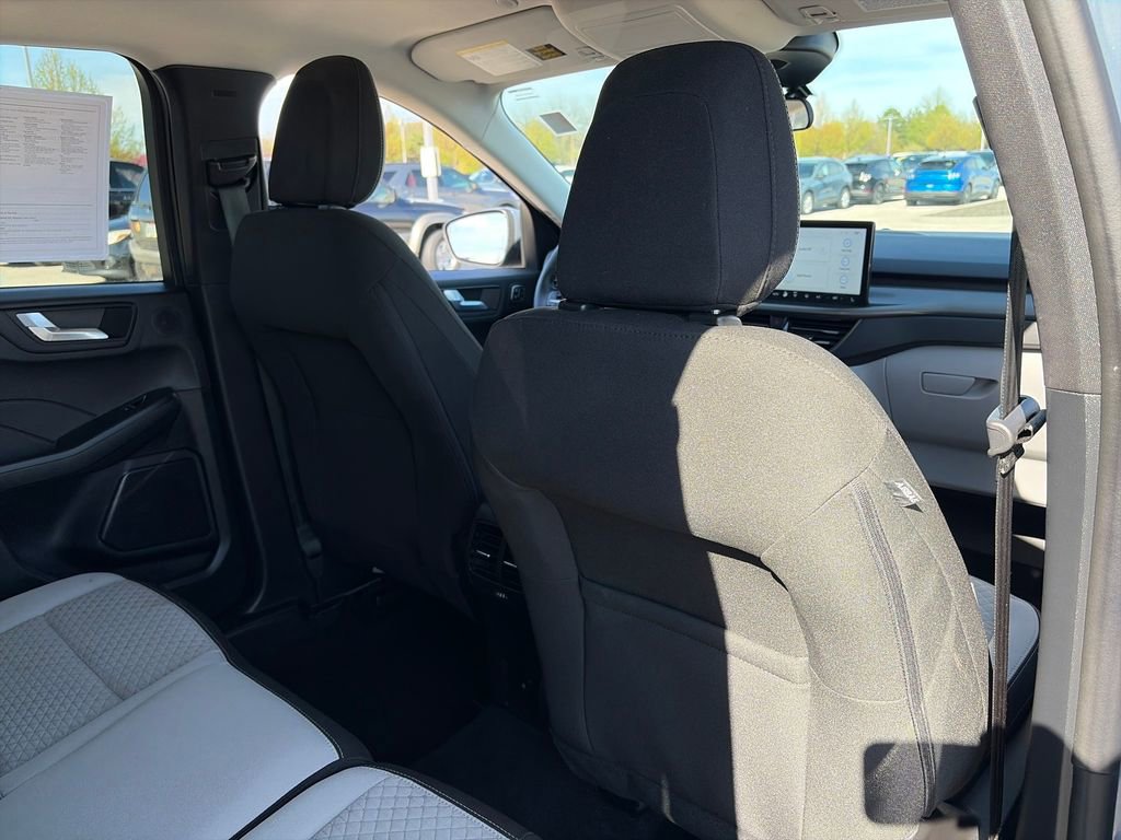 Used 2023 Ford Escape Active w/ Tech Pack #2 image 30