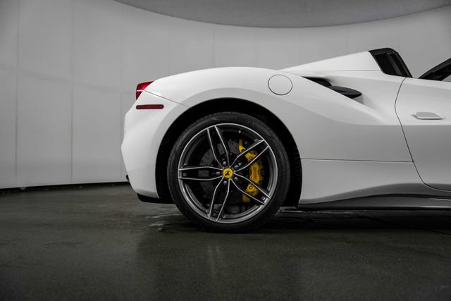 Used 2017 Ferrari 488 Spider RWD image 10