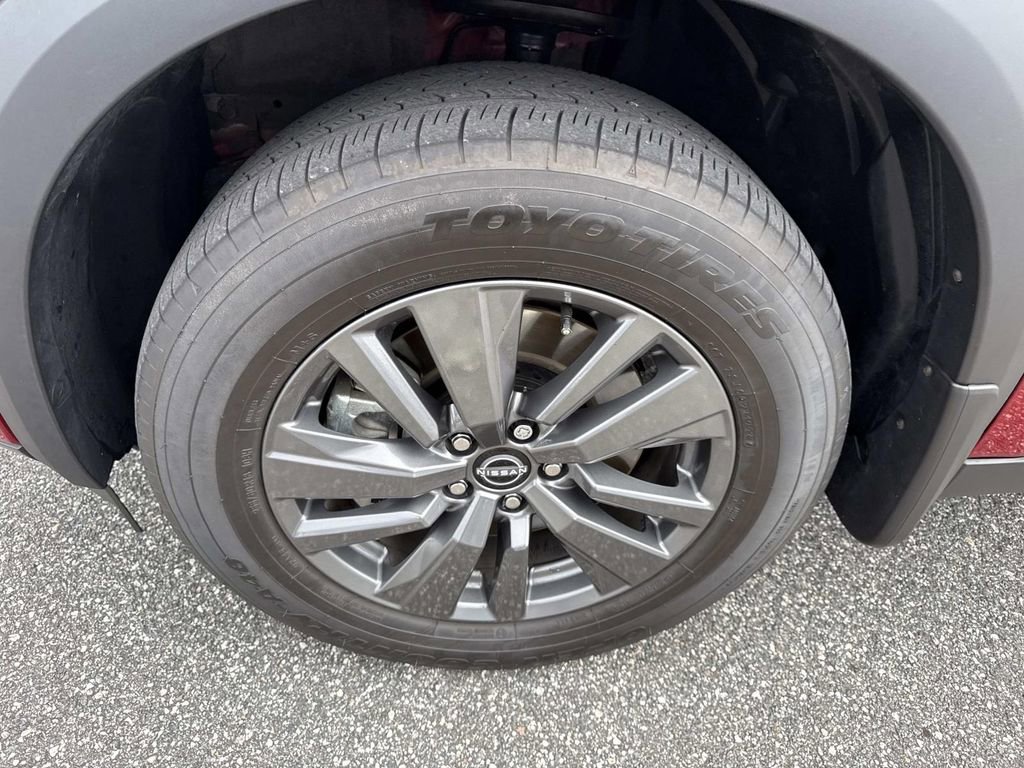 Certified 2024 Nissan Pathfinder SV image 11