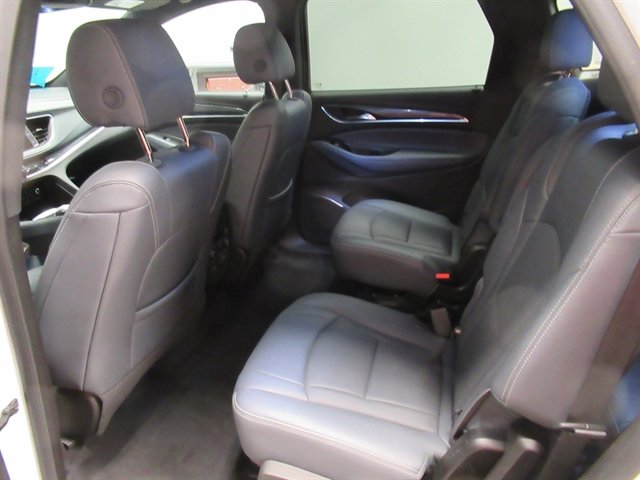 Used 2024 Buick Enclave Premium image 16