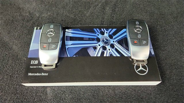 Used 2024 Mercedes-Benz EQB 250+ w/ Driver Assistance Package image 61