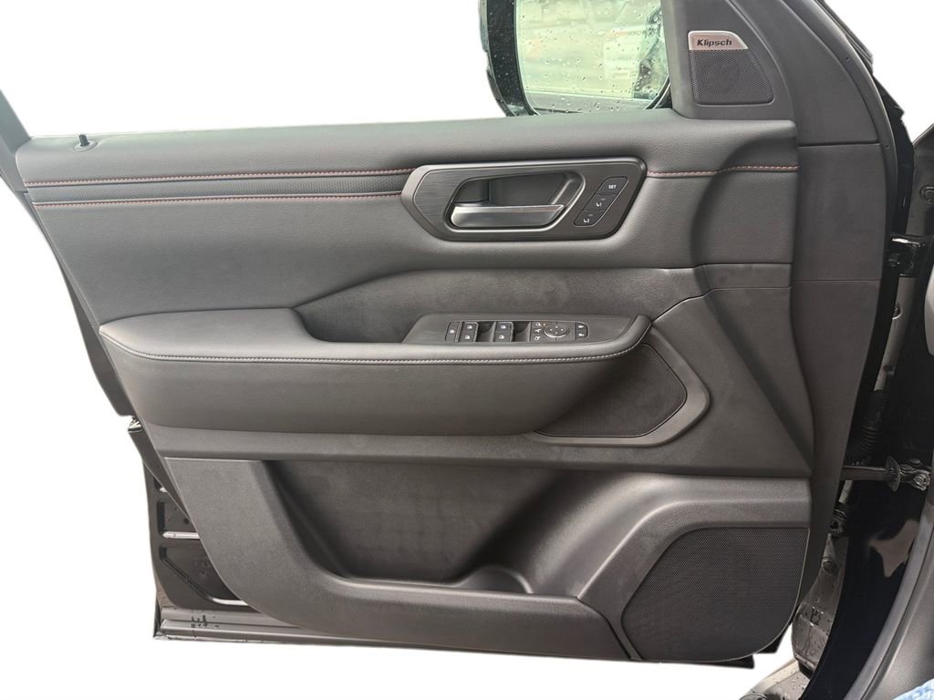 New 2026 Nissan Armada PRO-4X w/ Captain's Chari Seat Package image 17