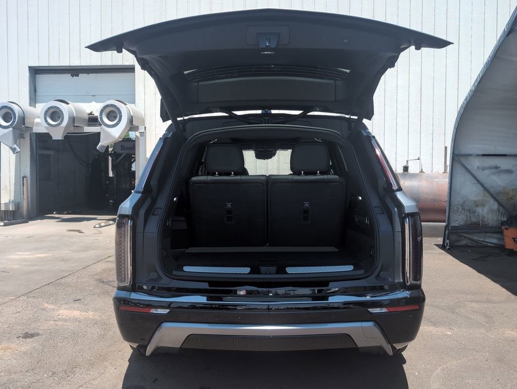 New 2026 Cadillac Vistiq Sport image 14