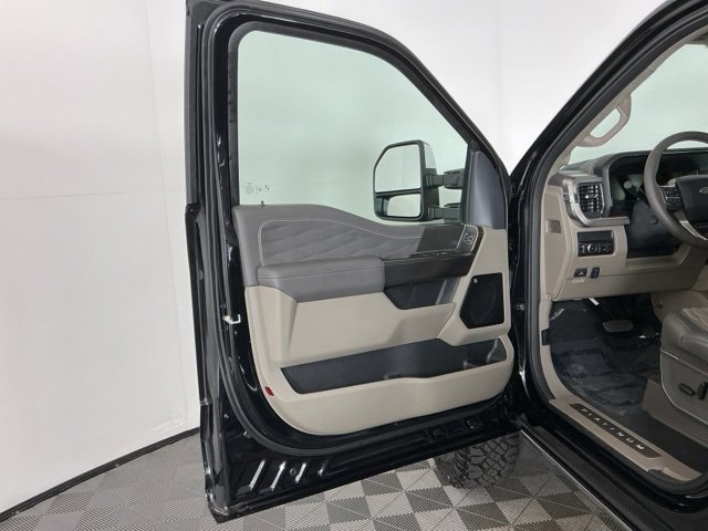 New 2026 Ford F350 Platinum image 16