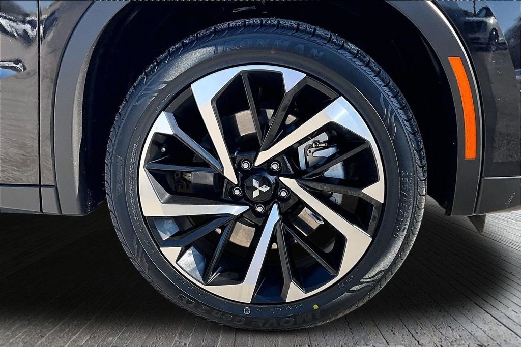 Used 2022 Mitsubishi Outlander SE image 10