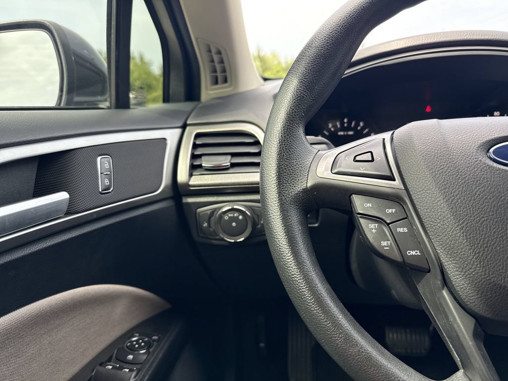 Used 2020 Ford Fusion S FWD image 16