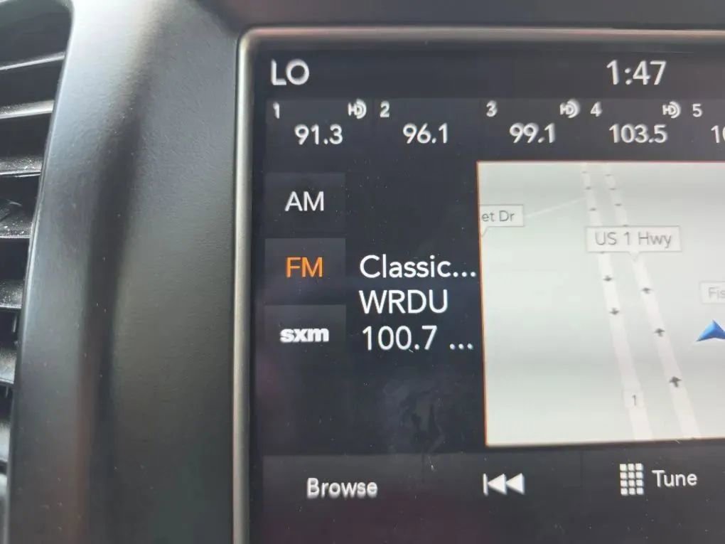 Used 2018 Jeep Grand Cherokee Overland image 30