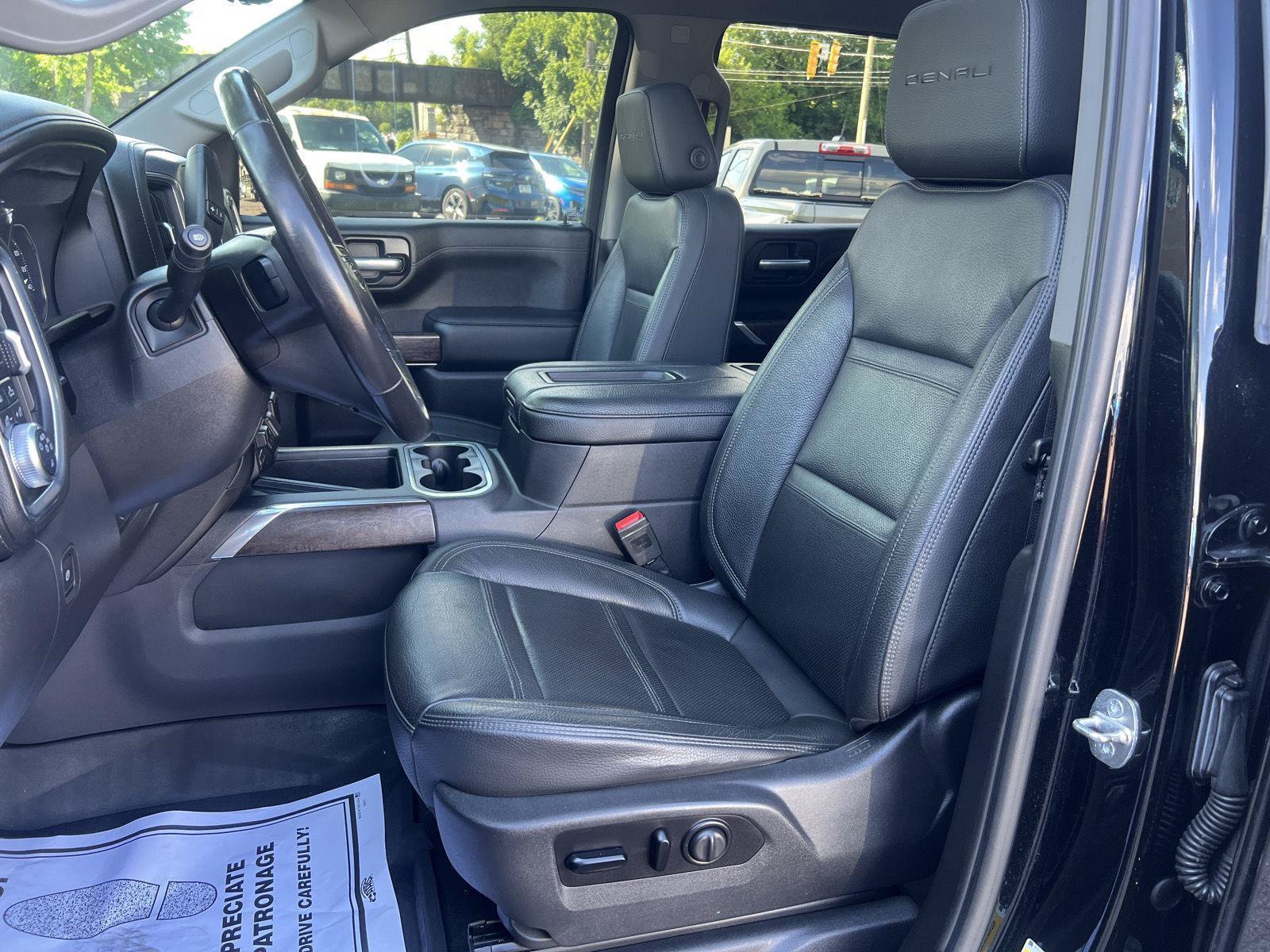 Used 2020 GMC Sierra 1500 Denali w/ Denali Premium Package AWD/4WD image 14