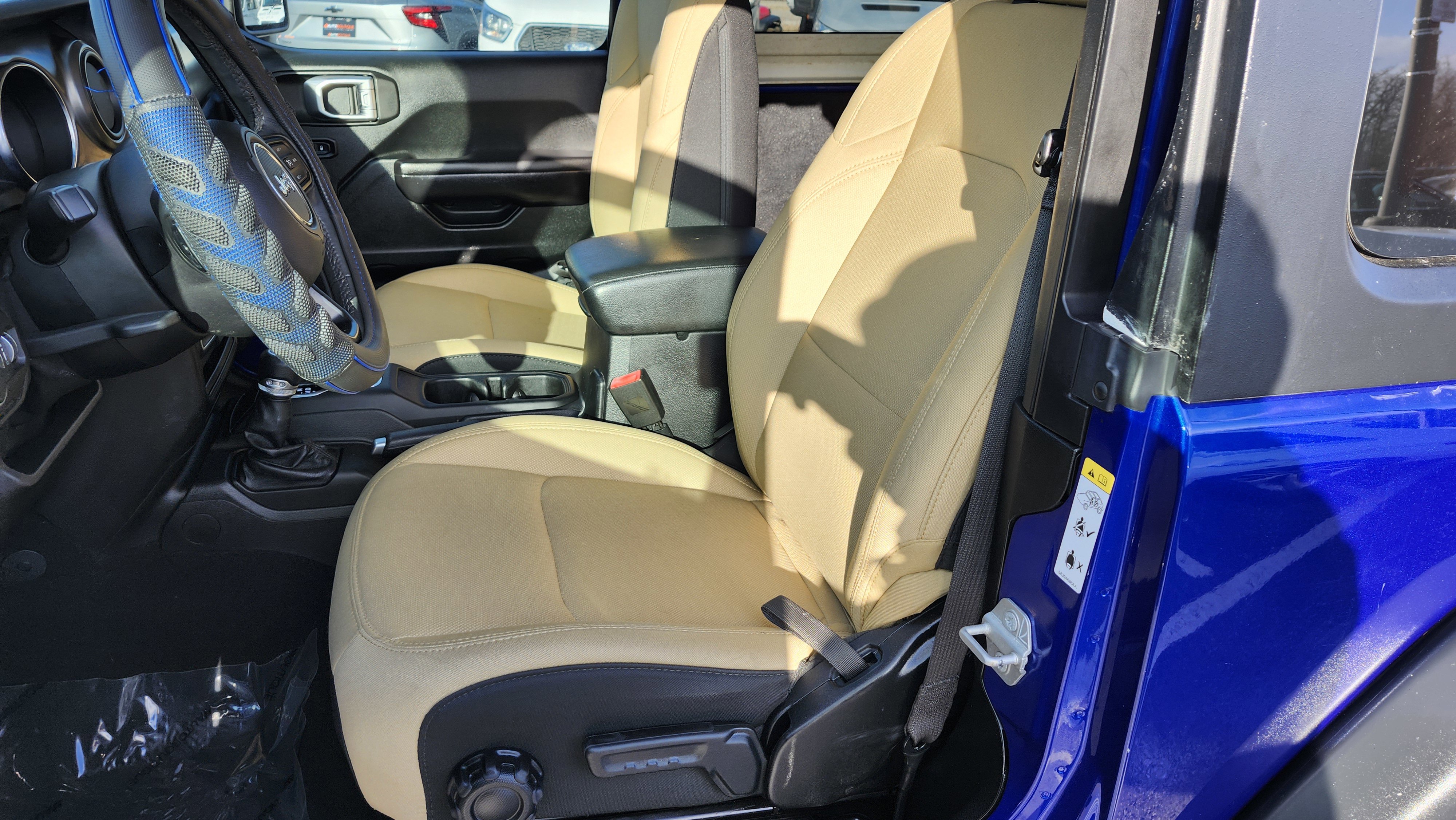 Used 2019 Jeep Wrangler Sport S image 14