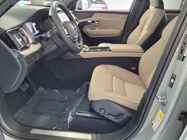 New 2026 Volvo XC90 B6 Plus w/ Protection Package Premier AWD/4WD image 5