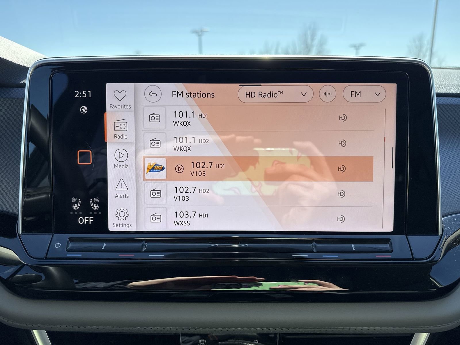 Used 2024 Volkswagen Atlas Peak Edition SEL image 19