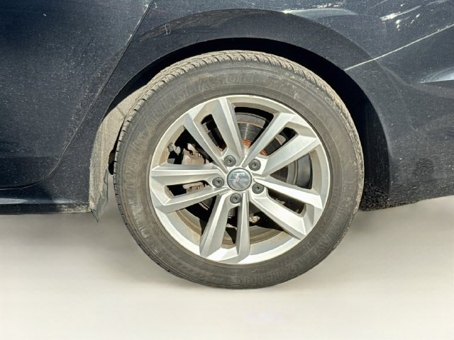 Used 2020 Volkswagen Passat 2.0T S FWD image 22