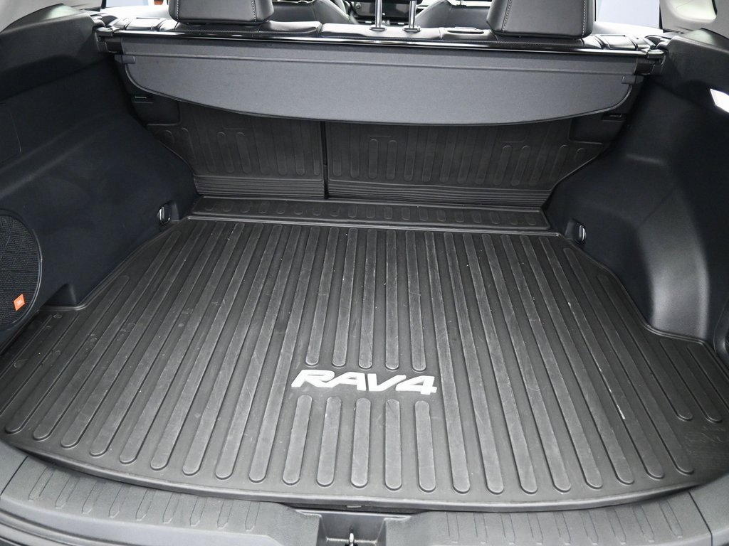 Used 2023 Toyota RAV4 Limited image 30