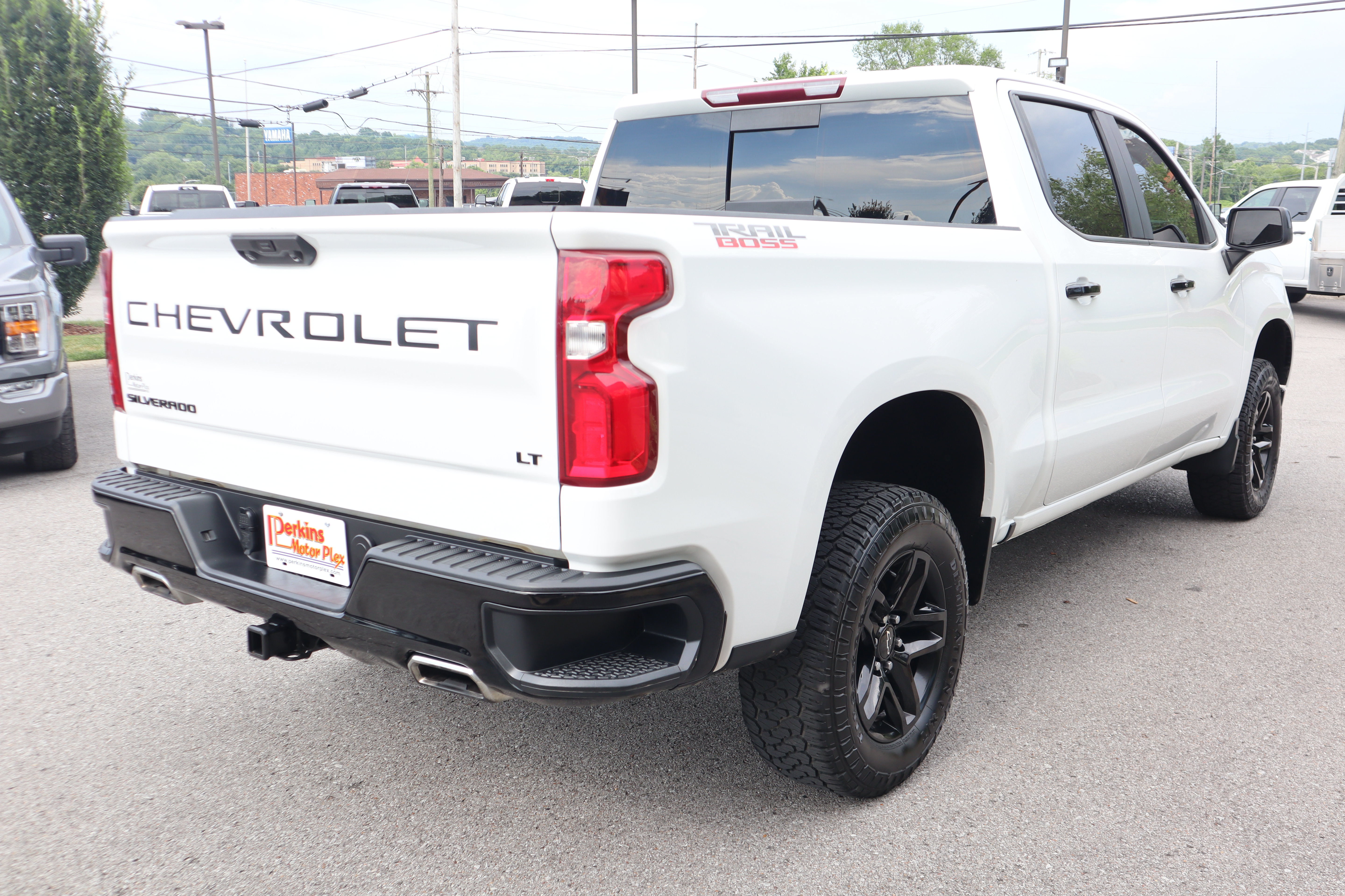 Used 2022 Chevrolet Silverado 1500 LT Trail Boss w/ Convenience Package II AWD/4WD image 7