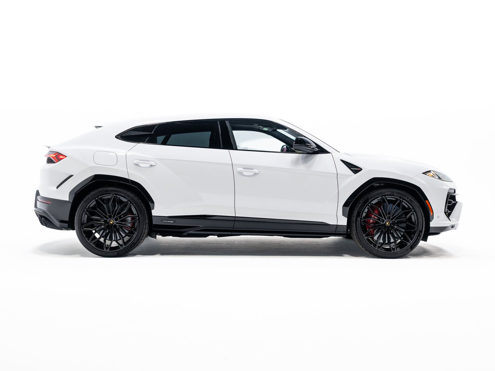 Used 2025 Lamborghini Urus SE AWD/4WD image 6