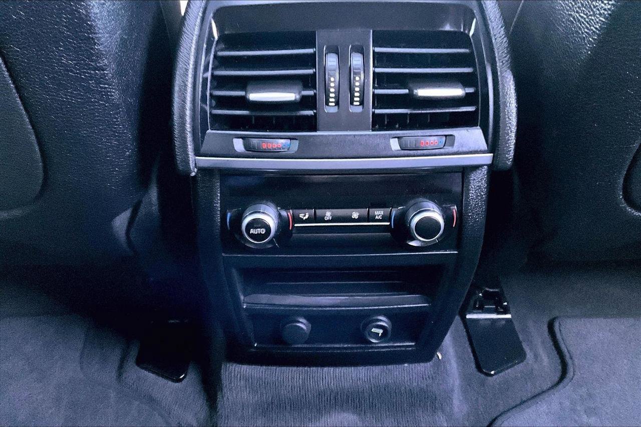 Used 2019 BMW X6 xDrive35i w/ Premium Package image 16