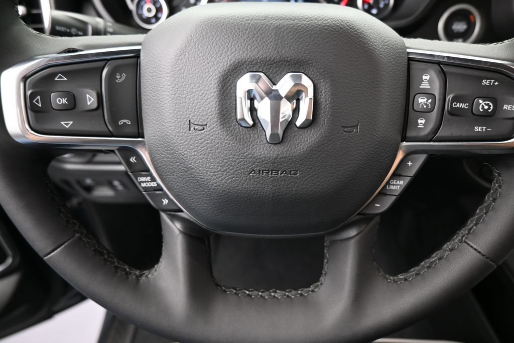 Used 2026 RAM 1500 Laramie AWD/4WD image 33