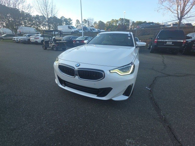 Used 2025 BMW 230i xDrive Coupe w/ Premium Package image 2