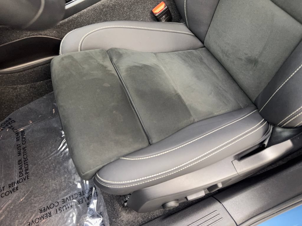 Used 2023 Volvo C40 P8 Recharge Ultimate AWD/4WD image 29