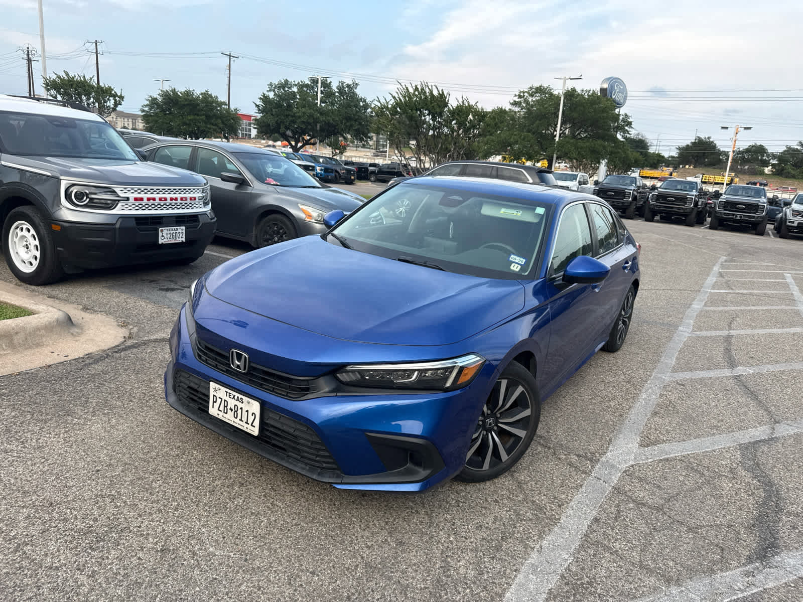 Used 2022 Honda Civic EX image 4