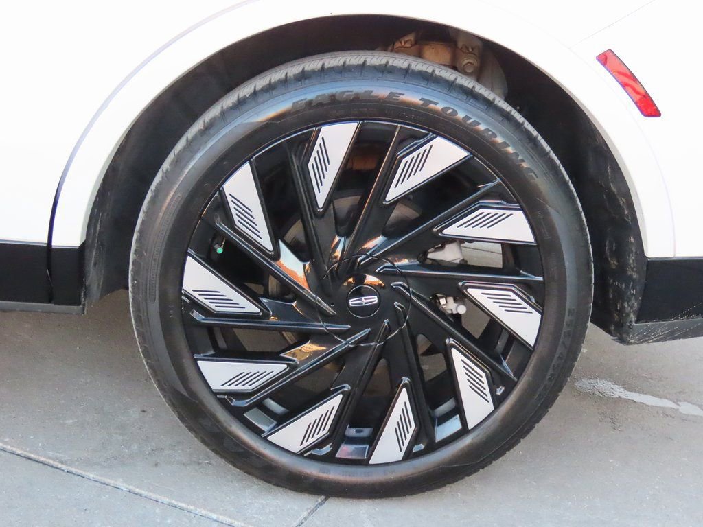 Used 2024 Lincoln Nautilus Reserve w/ Jet Appearance Package (87T) image 45