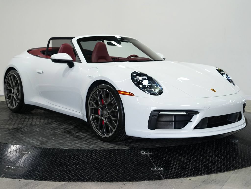 Used 2024 Porsche 911 Carrera S RWD image 3