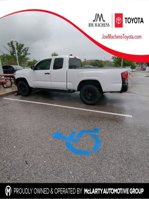 Used 2022 Toyota Tacoma SR RWD image 1