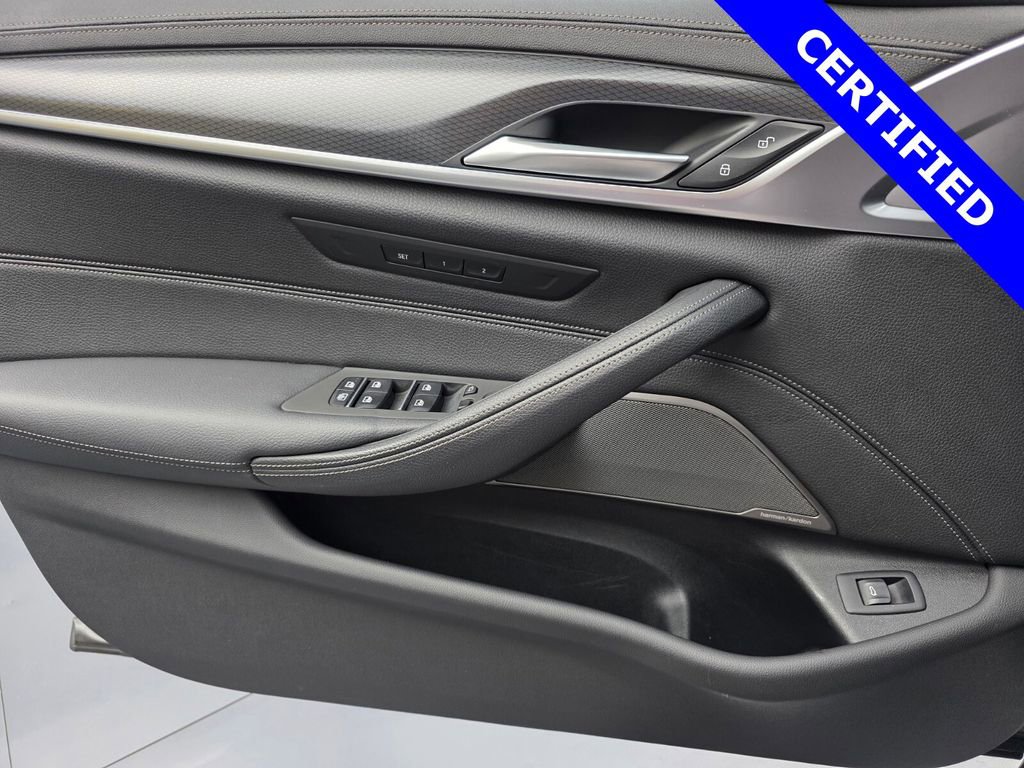 Certified 2023 BMW M550i xDrive w/ Executive Package image 28