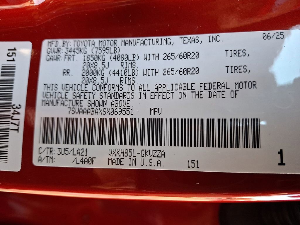 Used 2025 Toyota Sequoia Platinum image 29