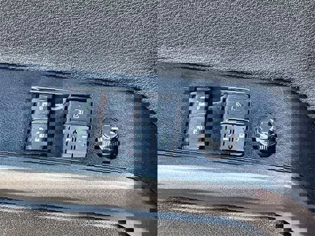 Used 2023 Toyota Tacoma TRD Sport image 39