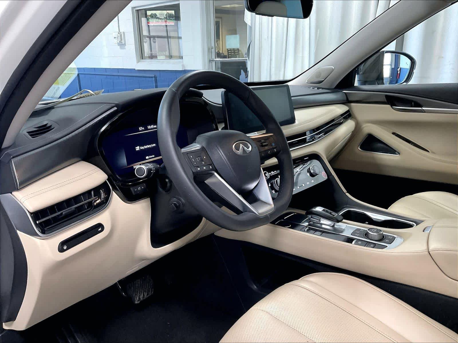 Used 2023 INFINITI QX60 Luxe w/ Performance Audio Package AWD/4WD image 8