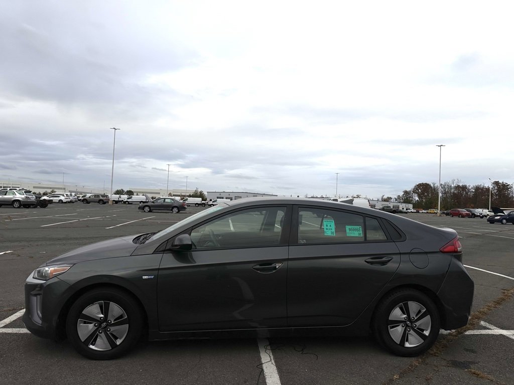 Used 2020 Hyundai Ioniq Blue image 4