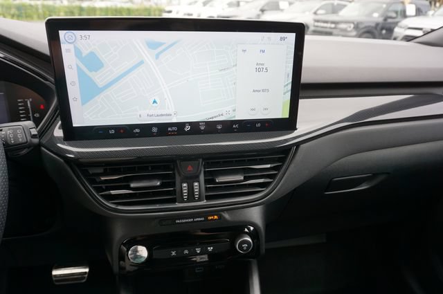 Certified 2023 Ford Escape ST-Line w/ Tech Pack #1 FWD image 4